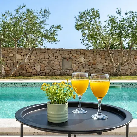 Vujusa By Interhome *