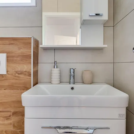 Vujusa By Interhome Dom wakacyjny Stankovci (Zadar)